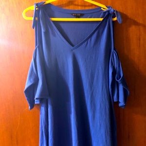 Banana Republic open shoulder t-shirt